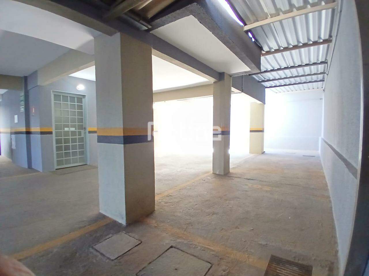 Apartamento para alugar, 2 quartos em Uberlândia no bairro Santa Mônica no valor de R$ 1.650,00 - Rotina Imobiliária: 