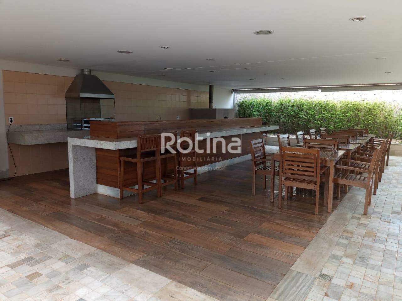 Apartamento para alugar, 3 quartos em Uberlândia no bairro Jardim Karaíba no valor de R$ 5.500,00 - Rotina Imobiliária: 