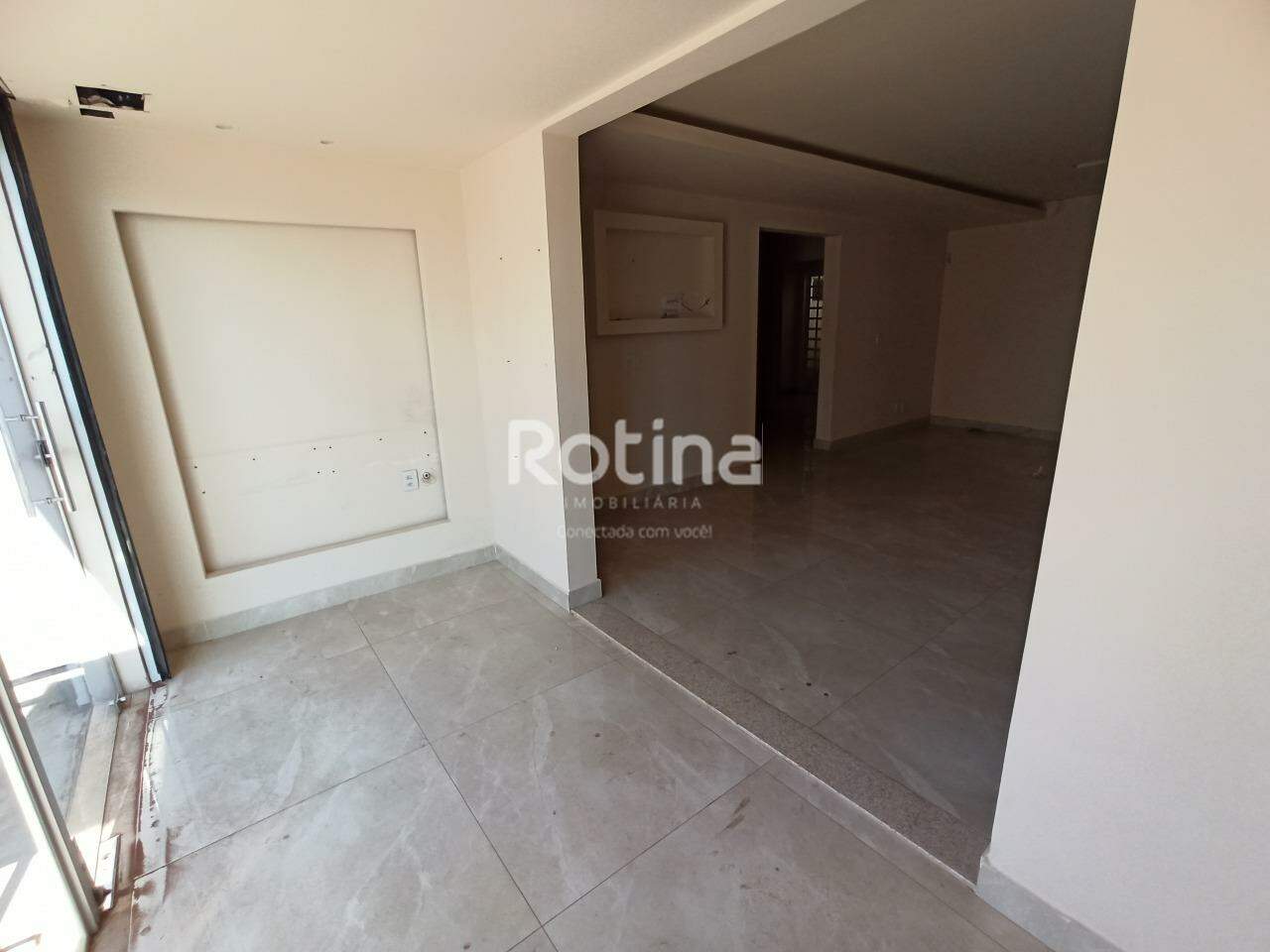 Sala para alugar, em Uberlândia no bairro Centro no valor de R$ 9.500,00 - Rotina Imobiliária: 