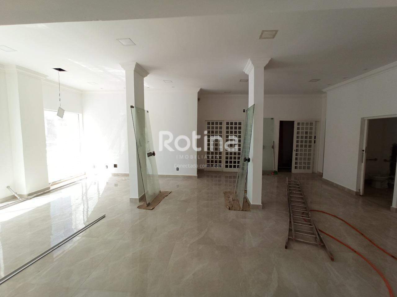 Sala para alugar, em Uberlândia no bairro Centro no valor de R$ 9.500,00 - Rotina Imobiliária: 