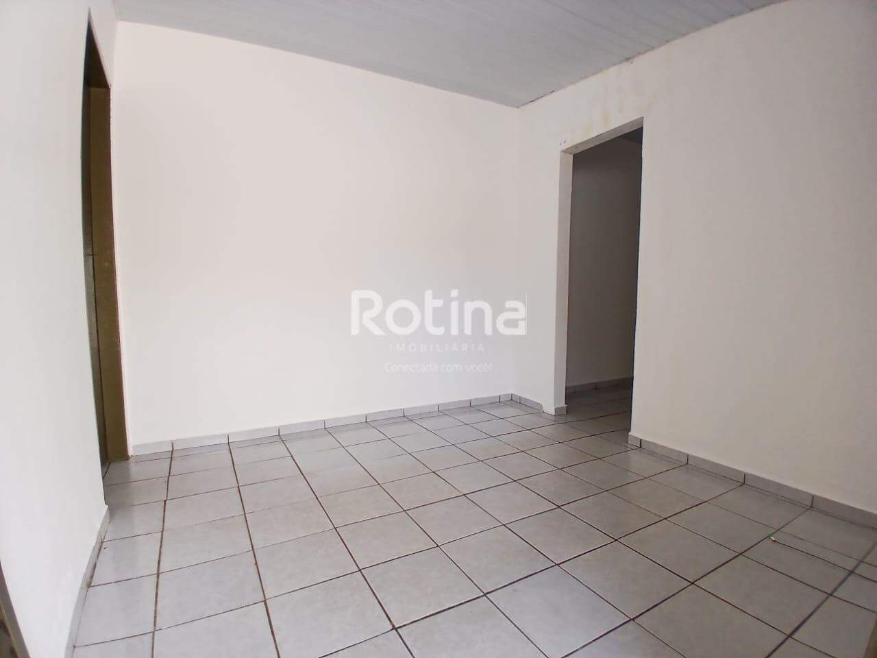 Casa para alugar, 2 quartos em Uberlândia no bairro Tibery no valor de R$ 1.000,00 - Rotina Imobiliária: 
