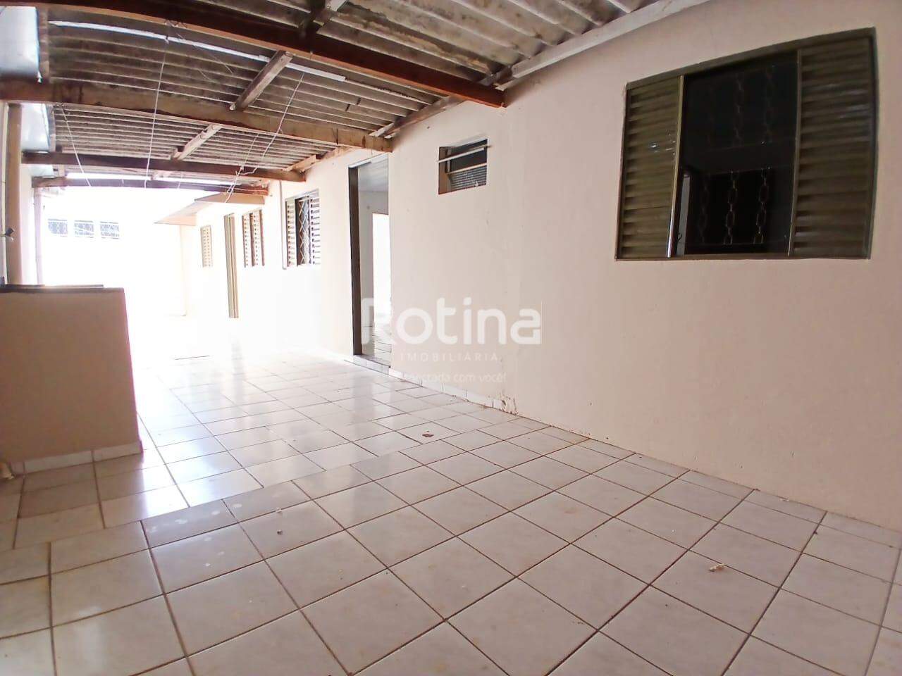 Casa para alugar, 2 quartos em Uberlândia no bairro Tibery no valor de R$ 1.000,00 - Rotina Imobiliária: 