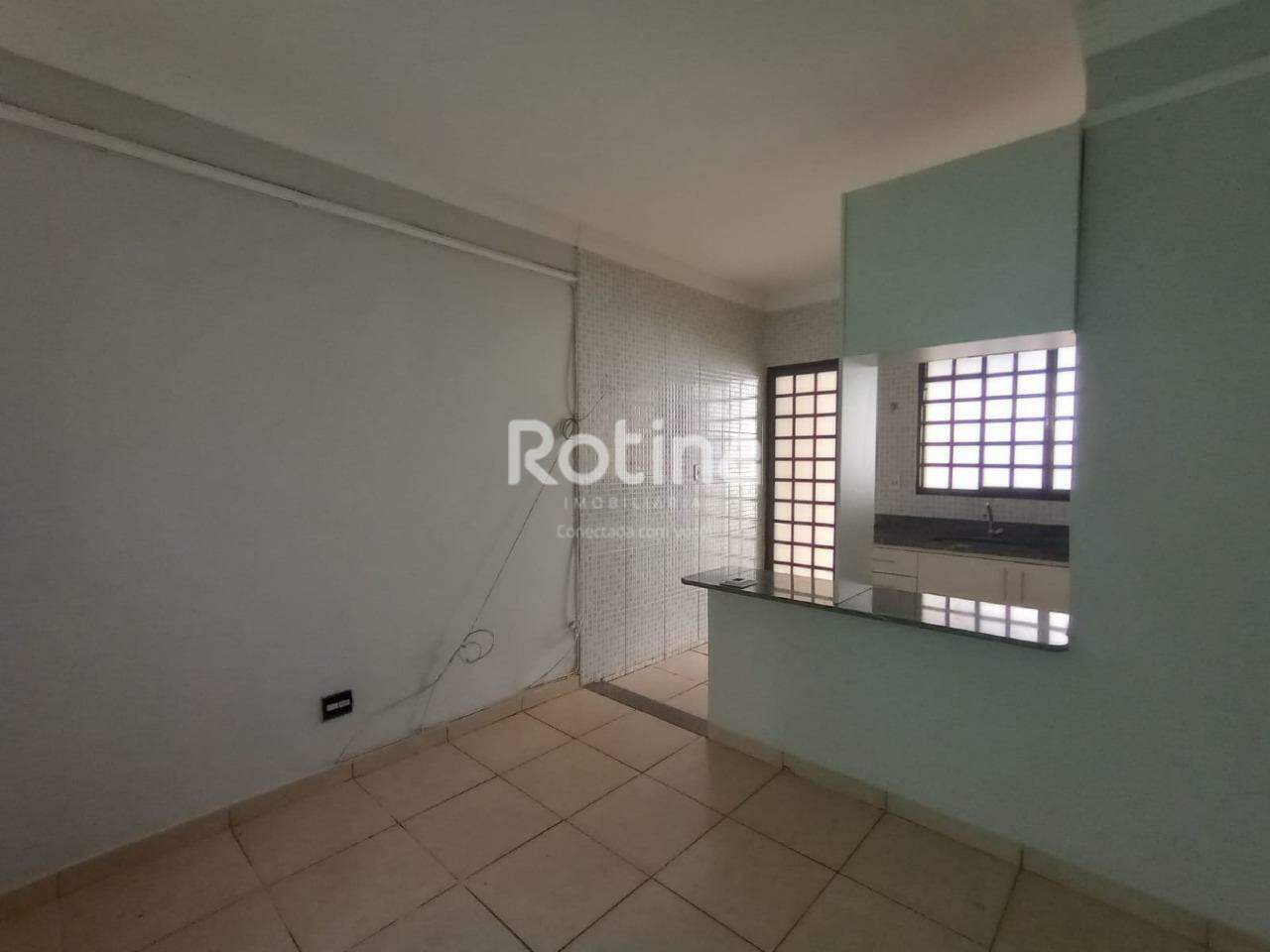 Casa para alugar, 1 quarto em Uberlândia no bairro Jardim Colina no valor de R$ 1.000,00 - Rotina Imobiliária: 