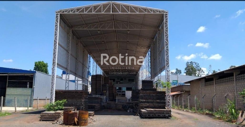 Galpão para alugar, em Uberlândia no bairro Distrito Industrial no valor de R$ 20.000,00 - Rotina Imobiliária: 