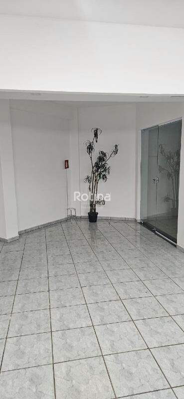 Sala para alugar, em Uberlândia no bairro Saraiva no valor de R$ 4.500,00 - Rotina Imobiliária: 