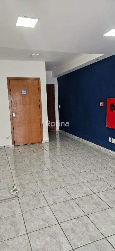 Sala para alugar, em Uberlândia no bairro Saraiva no valor de R$ 4.500,00 - Rotina Imobiliária: 