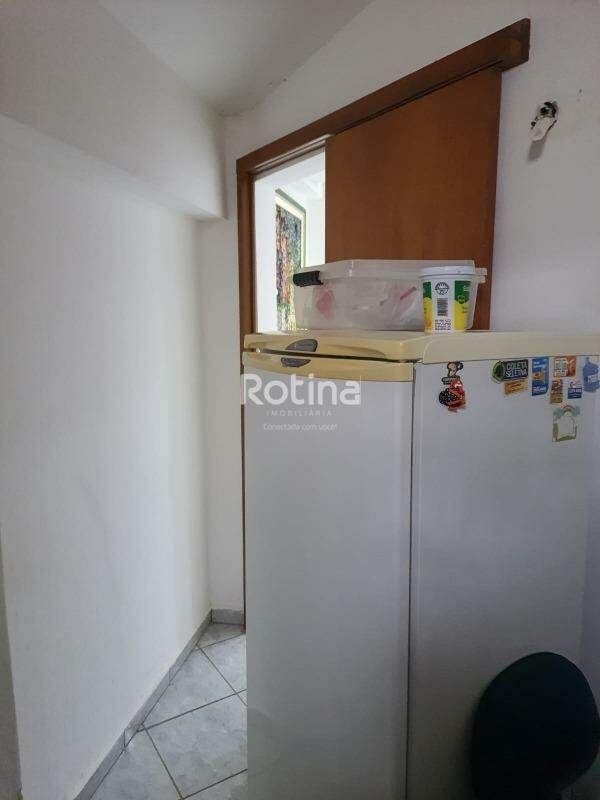 Sala para alugar, em Uberlândia no bairro Saraiva no valor de R$ 4.500,00 - Rotina Imobiliária: 