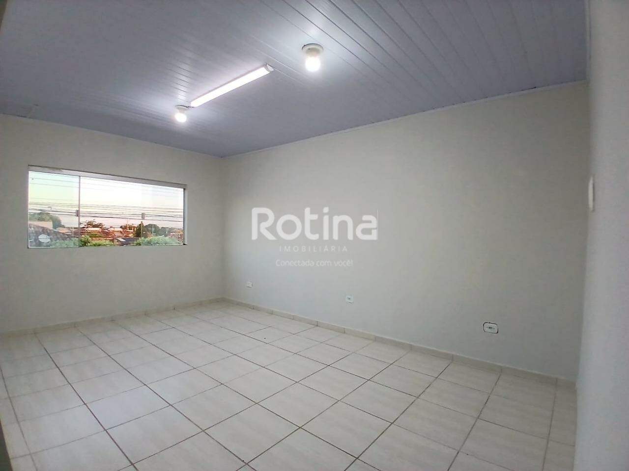 Sala para alugar, em Uberlândia no bairro Shopping Park no valor de R$ 600,00 - Rotina Imobiliária: 