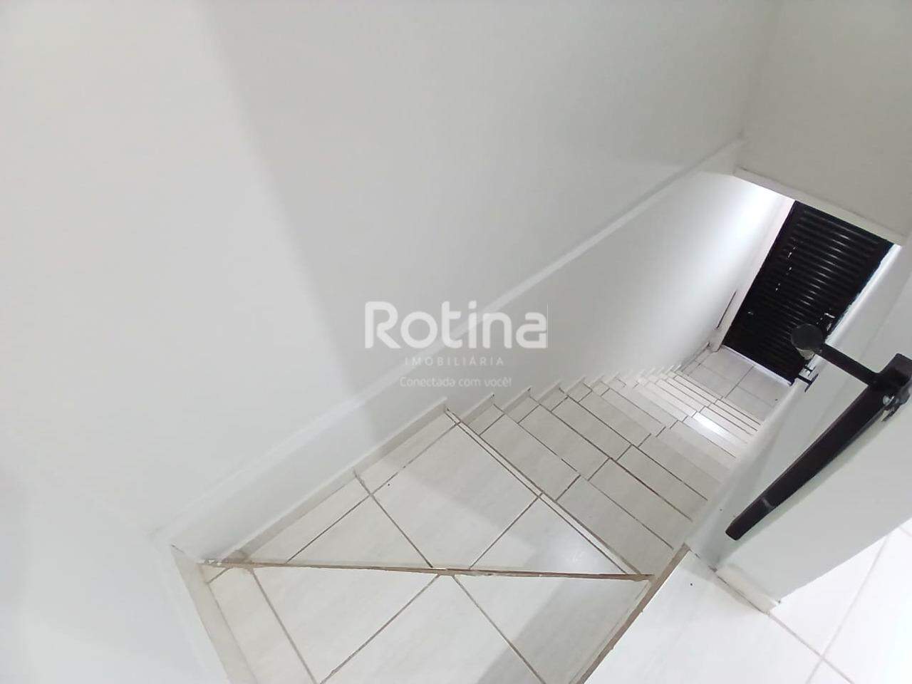 Sala para alugar, em Uberlândia no bairro Shopping Park no valor de R$ 600,00 - Rotina Imobiliária: 