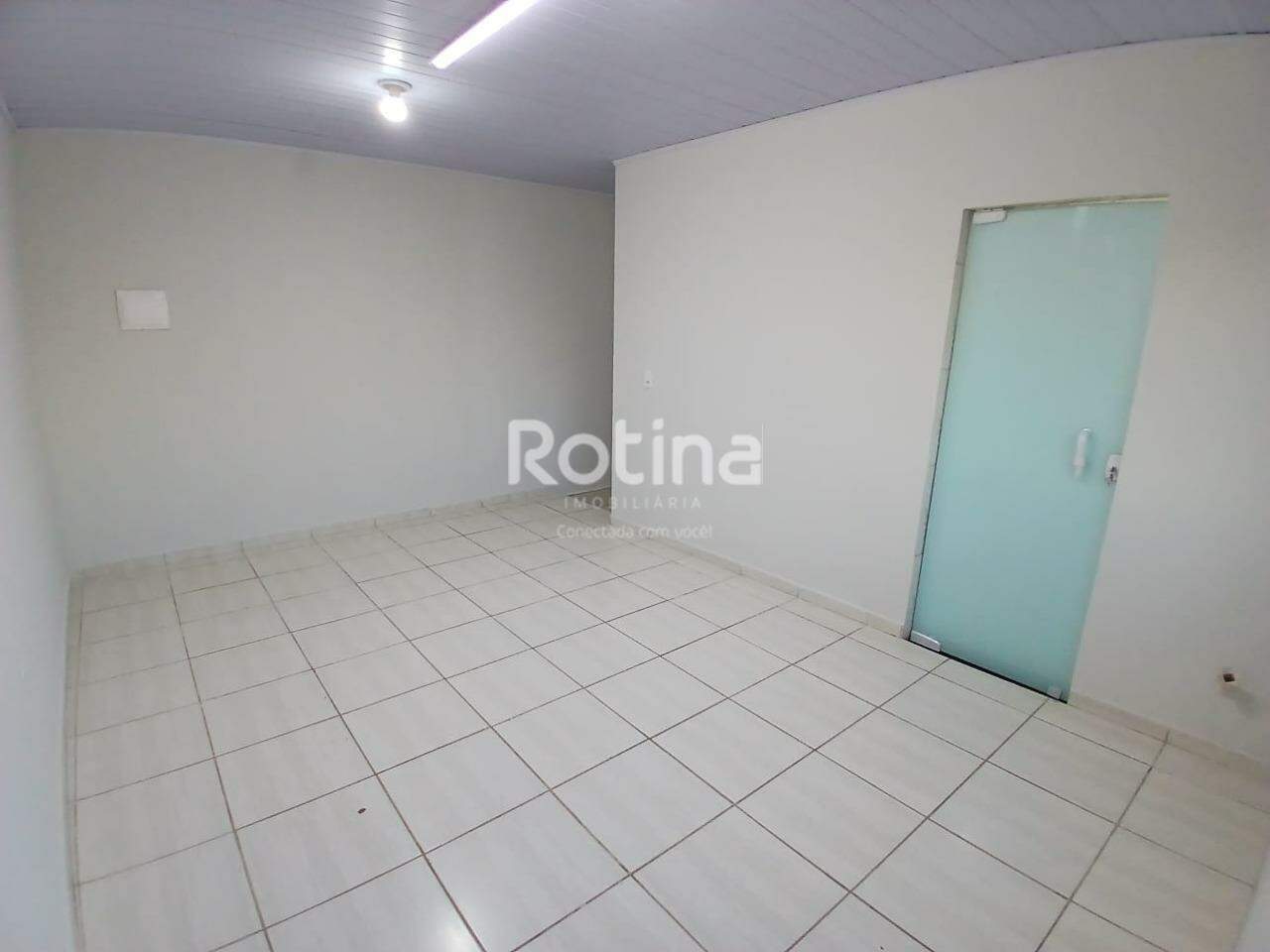 Sala para alugar, em Uberlândia no bairro Shopping Park no valor de R$ 600,00 - Rotina Imobiliária: 