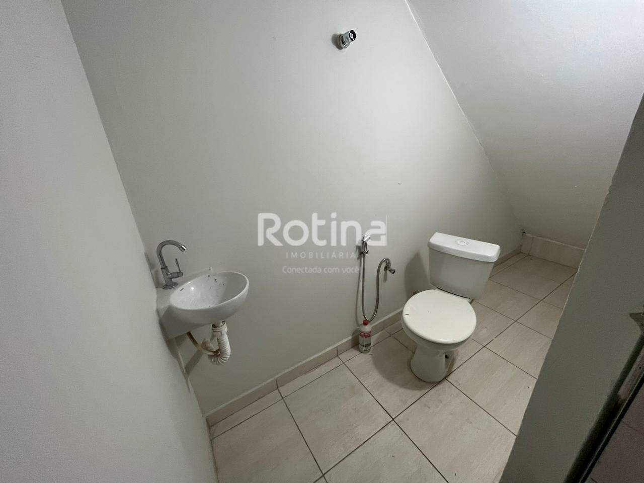Loja para alugar, em Uberlândia no bairro Shopping Park no valor de R$ 800,00 - Rotina Imobiliária: 