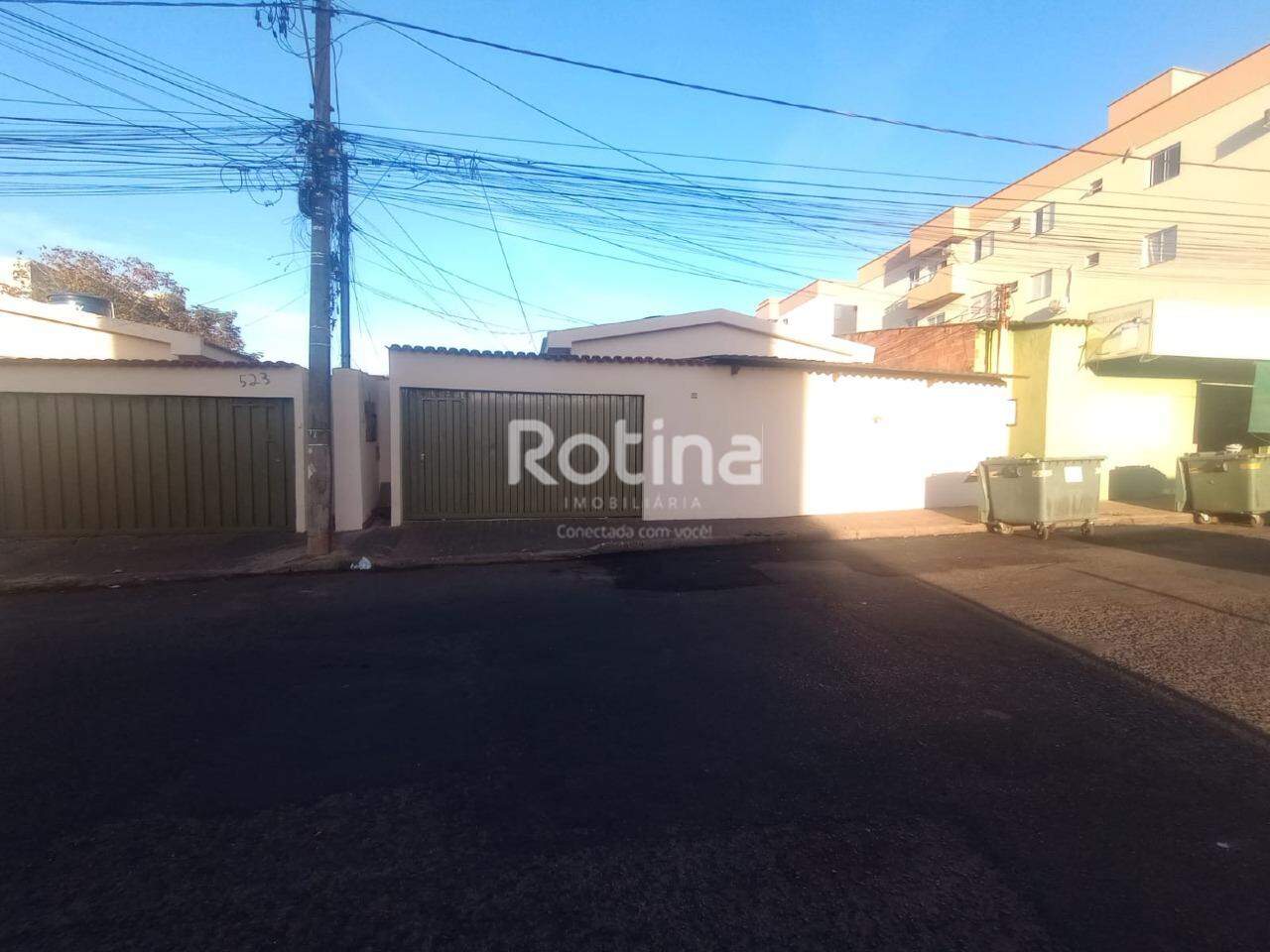 Casa para alugar, 3 quartos em Uberlândia no bairro Santa Mônica no valor de R$ 1.800,00 - Rotina Imobiliária: 