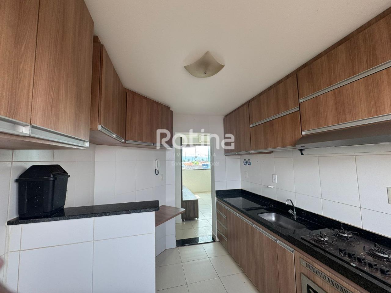 Apartamento para alugar, 2 quartos em Uberlândia no bairro Segismundo Pereira no valor de R$ 2.000,00 - Rotina Imobiliária: 