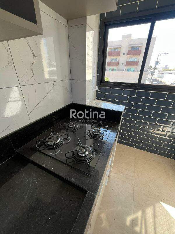Apartamento à venda, 3 quartos em Uberlândia no bairro Umuarama no valor de R$ 490.000,00 - Rotina Imobiliária: 