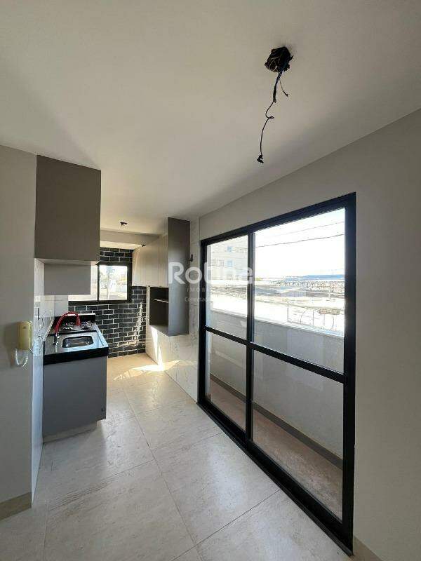 Apartamento à venda, 3 quartos em Uberlândia no bairro Umuarama no valor de R$ 490.000,00 - Rotina Imobiliária: 