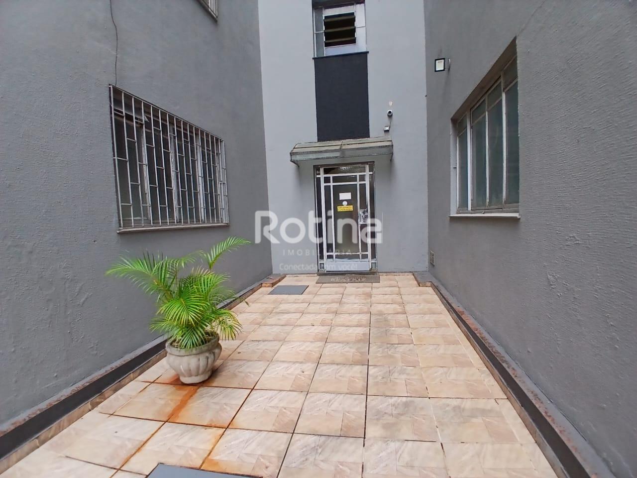 Apartamento para alugar, 3 quartos em Uberlândia no bairro Santa Mônica no valor de R$ 1.300,00 - Rotina Imobiliária: 
