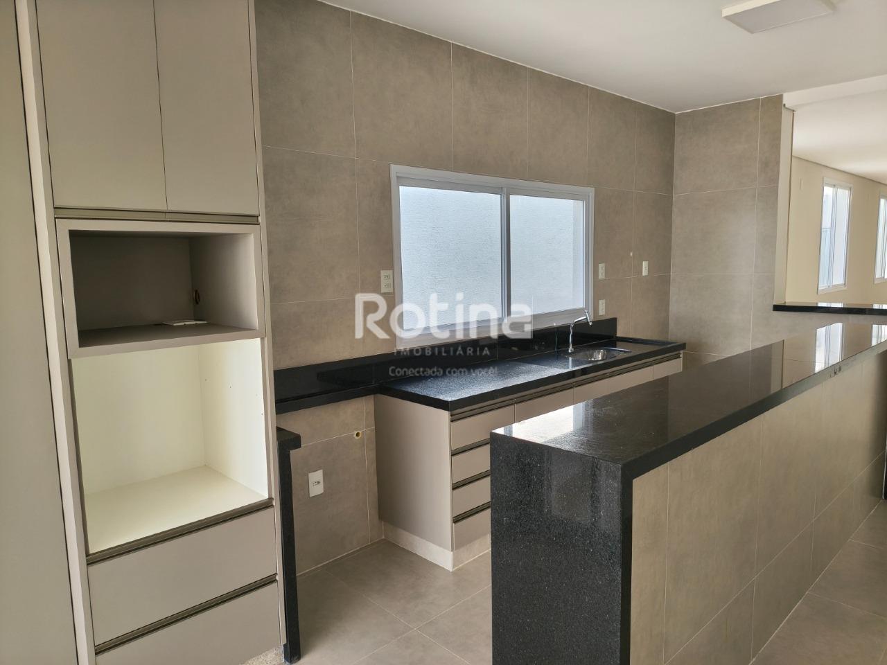 Casa à venda, 4 quartos em Uberlândia no bairro Cidade Jardim no valor de R$ 950.000,00 - Rotina Imobiliária: 