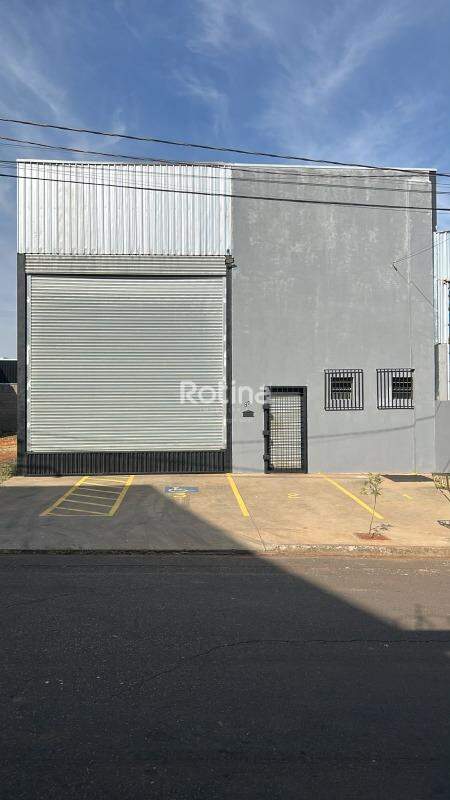 Galpão para alugar, em Uberlândia no bairro Marta Helena no valor de R$ 8.000,00 - Rotina Imobiliária: 