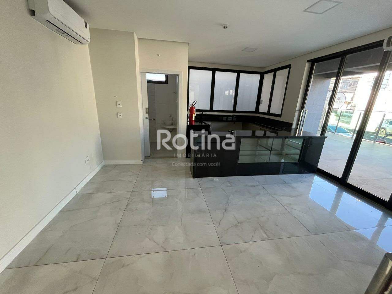 Loja para alugar, em Uberlândia no bairro Nossa Senhora Aparecida no valor de R$ 3.800,00 - Rotina Imobiliária: 