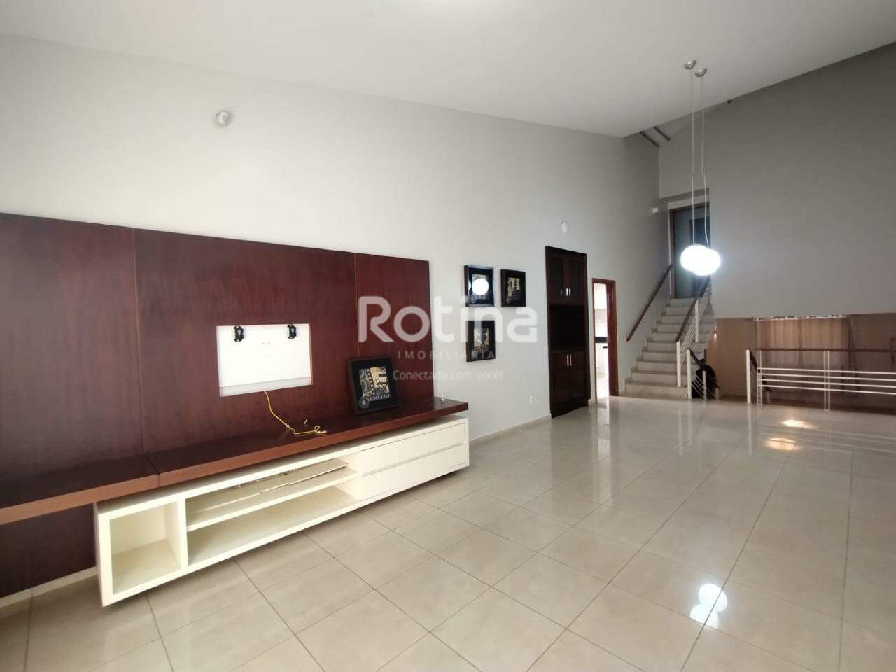 Casa para alugar, 3 quartos em Uberlândia no bairro Lídice no valor de R$ 6.200,00 - Rotina Imobiliária: 