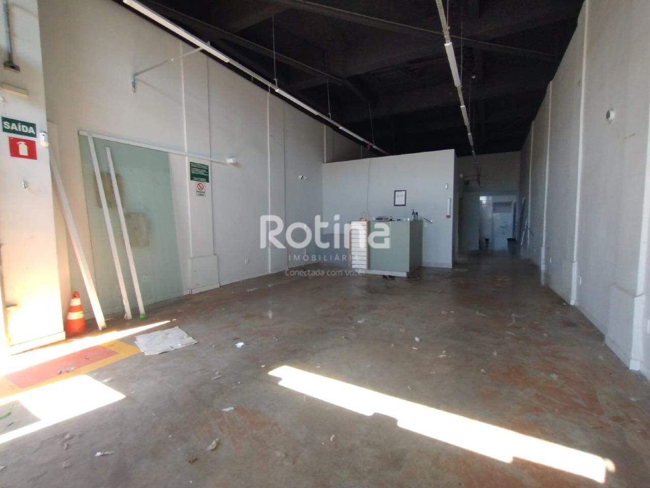 Loja para alugar, em Uberlândia no bairro Segismundo Pereira no valor de R$ 4.000,00 - Rotina Imobiliária: 