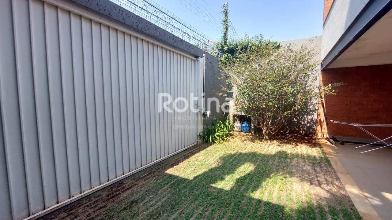 Casa para alugar, 5 quartos em Uberlândia no bairro Santa Mônica no valor de R$ 8.000,00 - Rotina Imobiliária: 