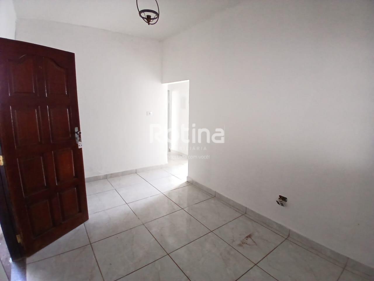 Casa para alugar, 2 quartos em Uberlândia no bairro Osvaldo Rezende no valor de R$ 1.800,00 - Rotina Imobiliária: 