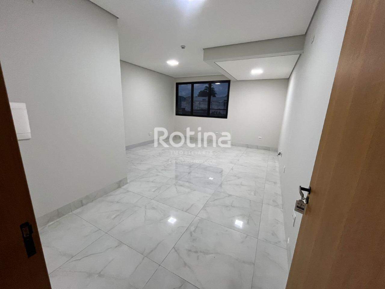 Sala para alugar, em Uberlândia no bairro Nossa Senhora Aparecida no valor de R$ 1.950,00 - Rotina Imobiliária: 