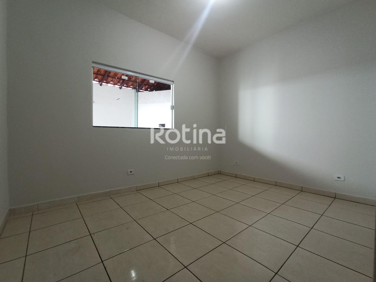 Casa para alugar, 3 quartos em Uberlândia no bairro Jardim Patrícia no valor de R$ 2.000,00 - Rotina Imobiliária: 