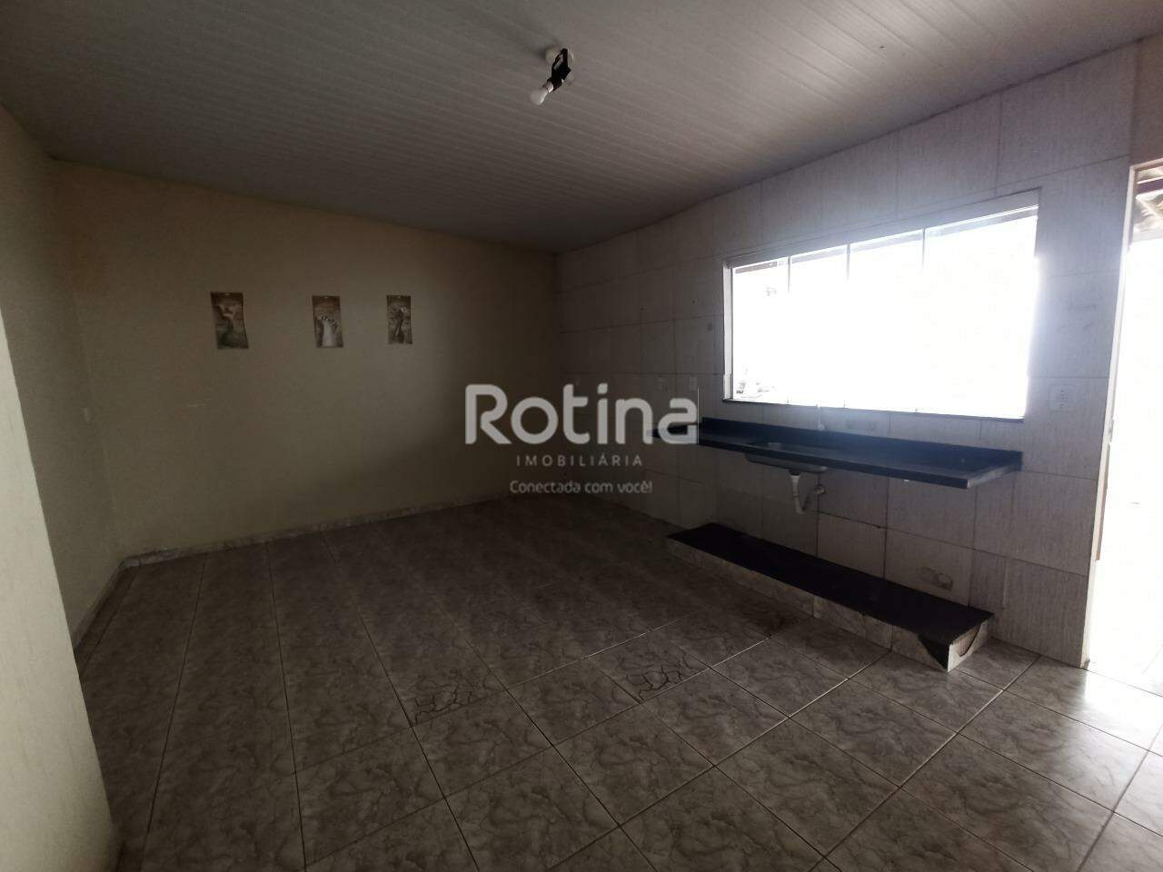 Casa Comercial para alugar, 3 quartos em Uberlândia no bairro Jardim Canaã no valor de R$ 3.000,00 - Rotina Imobiliária: 