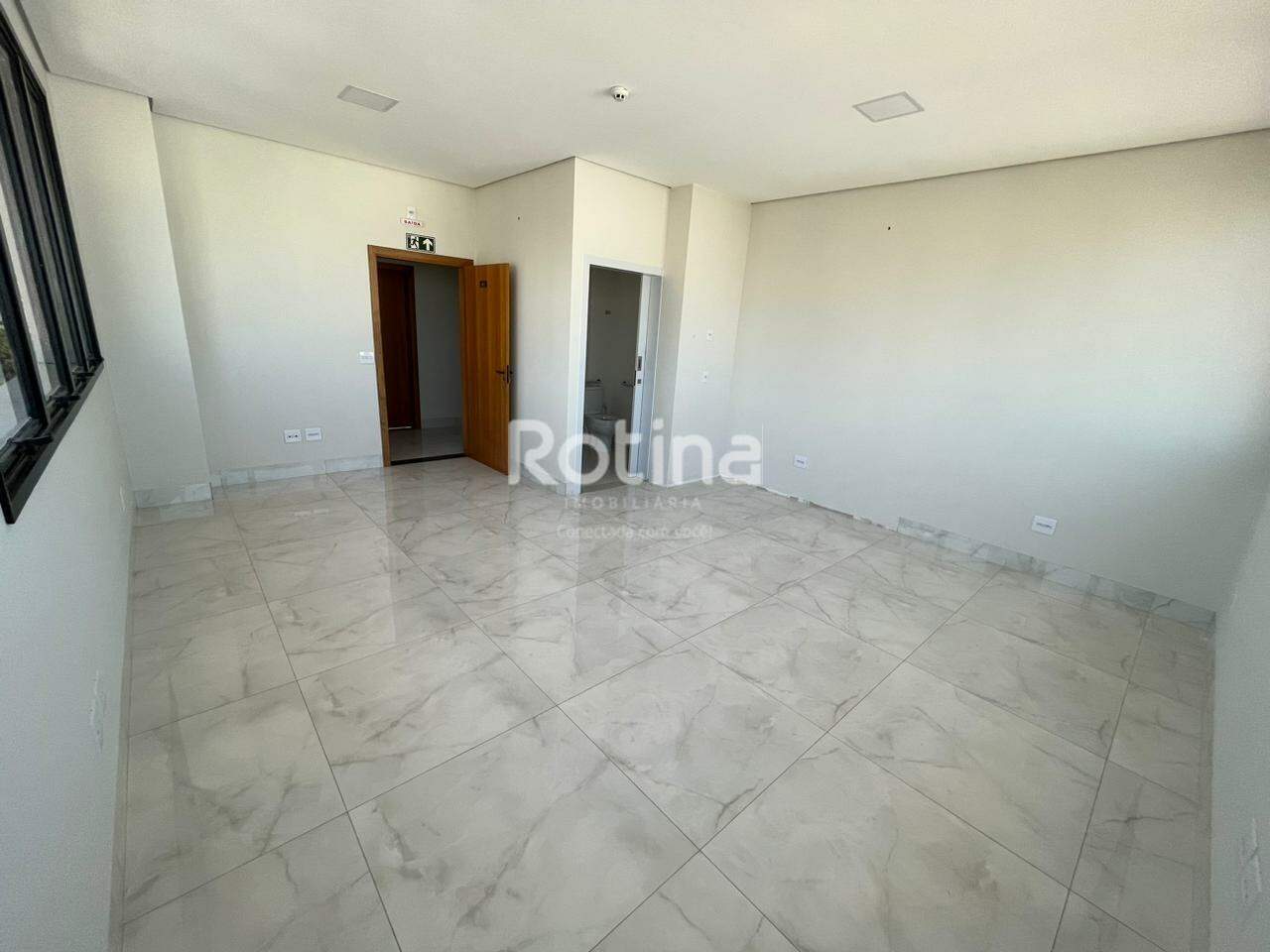 Sala para alugar, em Uberlândia no bairro Nossa Senhora Aparecida no valor de R$ 1.900,00 - Rotina Imobiliária: 