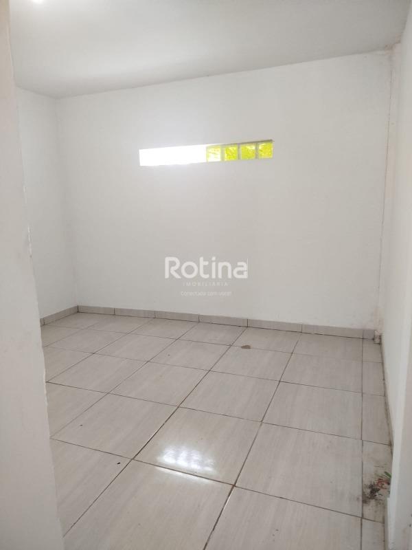 Área para alugar, em Uberlândia no bairro Brasil no valor de R$ 6.600,00 - Rotina Imobiliária: 