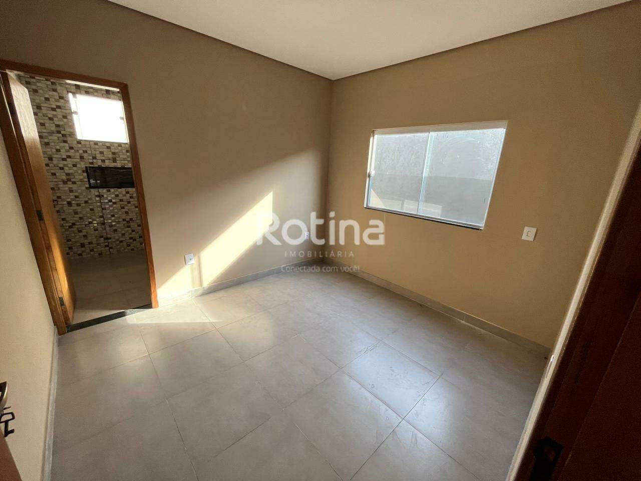Casa para alugar, 2 quartos em Uberlândia no bairro Jardim Europa no valor de R$ 1.600,00 - Rotina Imobiliária: 