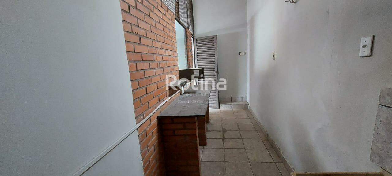 Loja para alugar, em Uberlândia no bairro Nossa Senhora Aparecida no valor de R$ 1.800,00 - Rotina Imobiliária: 