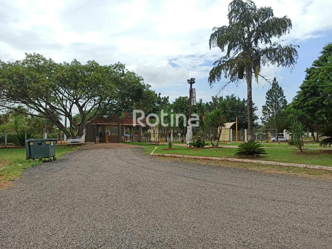 Chacara para alugar, 3 quartos em Uberlândia no bairro Chacaras Eldorado no valor de R$ 3.500,00 - Rotina Imobiliária: 