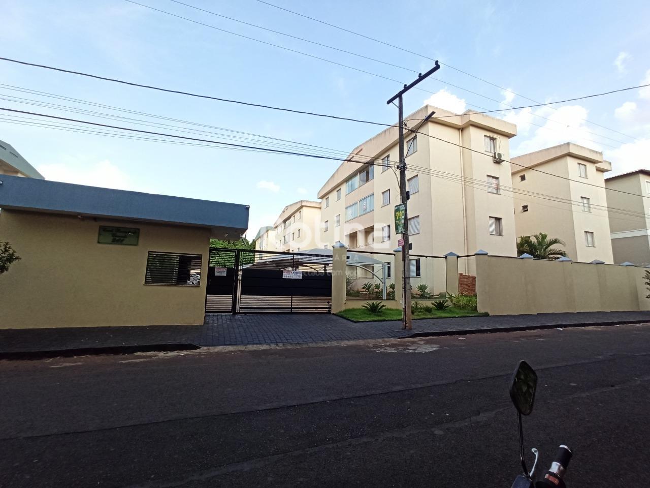 Apartamento para alugar, 3 quartos em Uberlândia no bairro Chacaras Tubalina e Quartel no valor de R$ 1.600,00 - Rotina Imobiliária: 