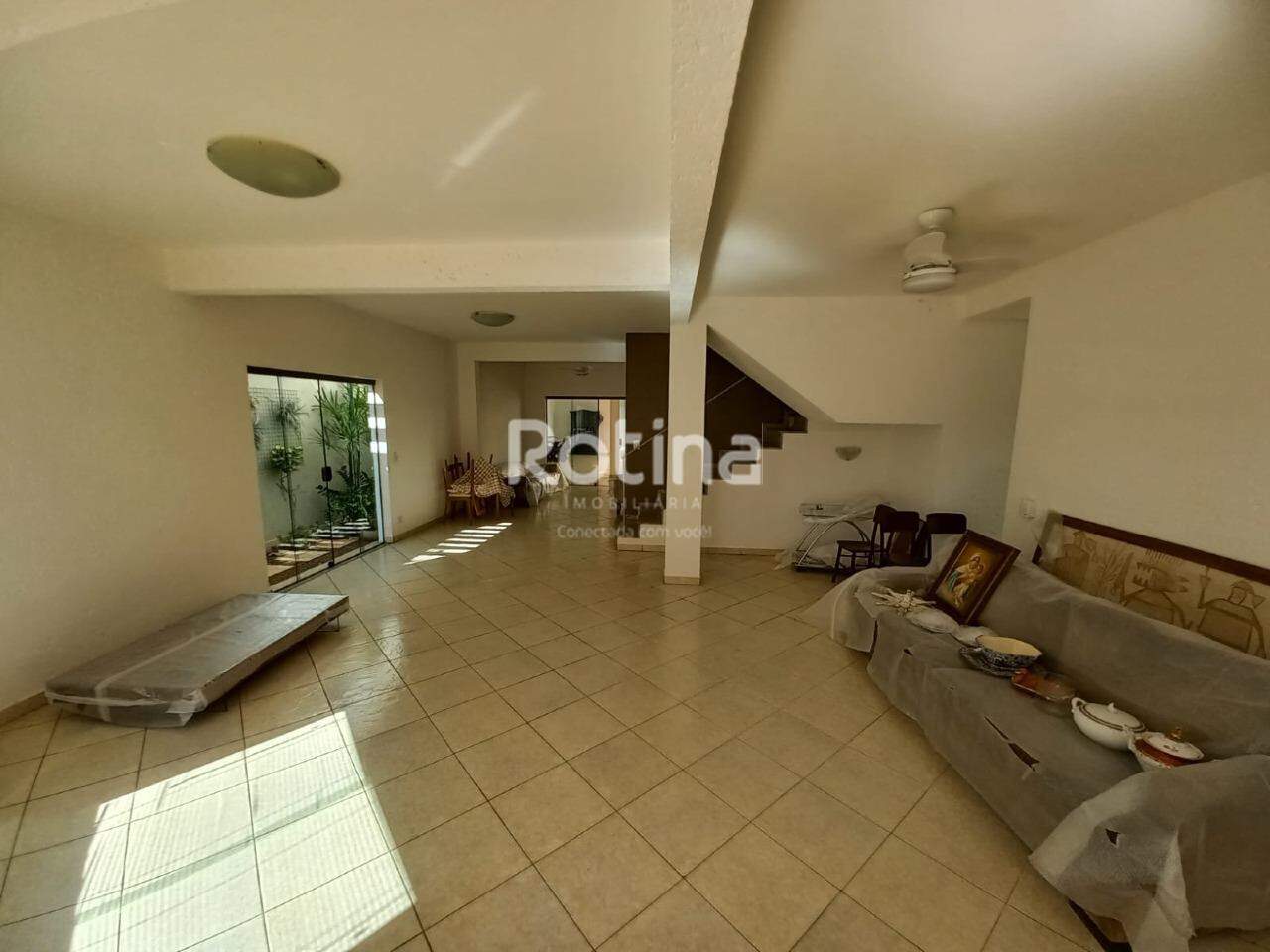 Casa para alugar, 3 quartos em Uberlândia no bairro Tubalina no valor de R$ 7.000,00 - Rotina Imobiliária: 
