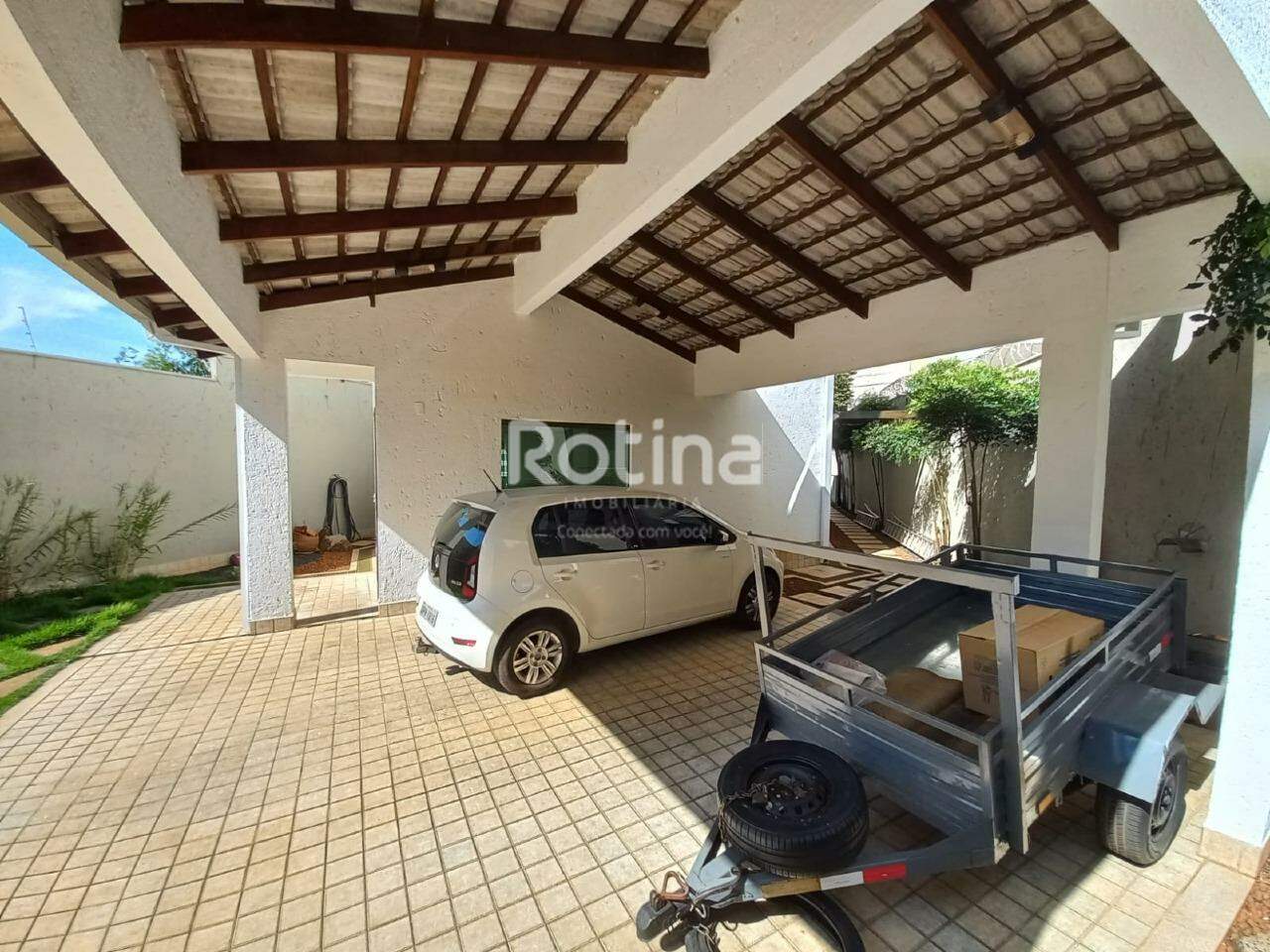 Casa para alugar, 3 quartos em Uberlândia no bairro Tubalina no valor de R$ 7.000,00 - Rotina Imobiliária: 