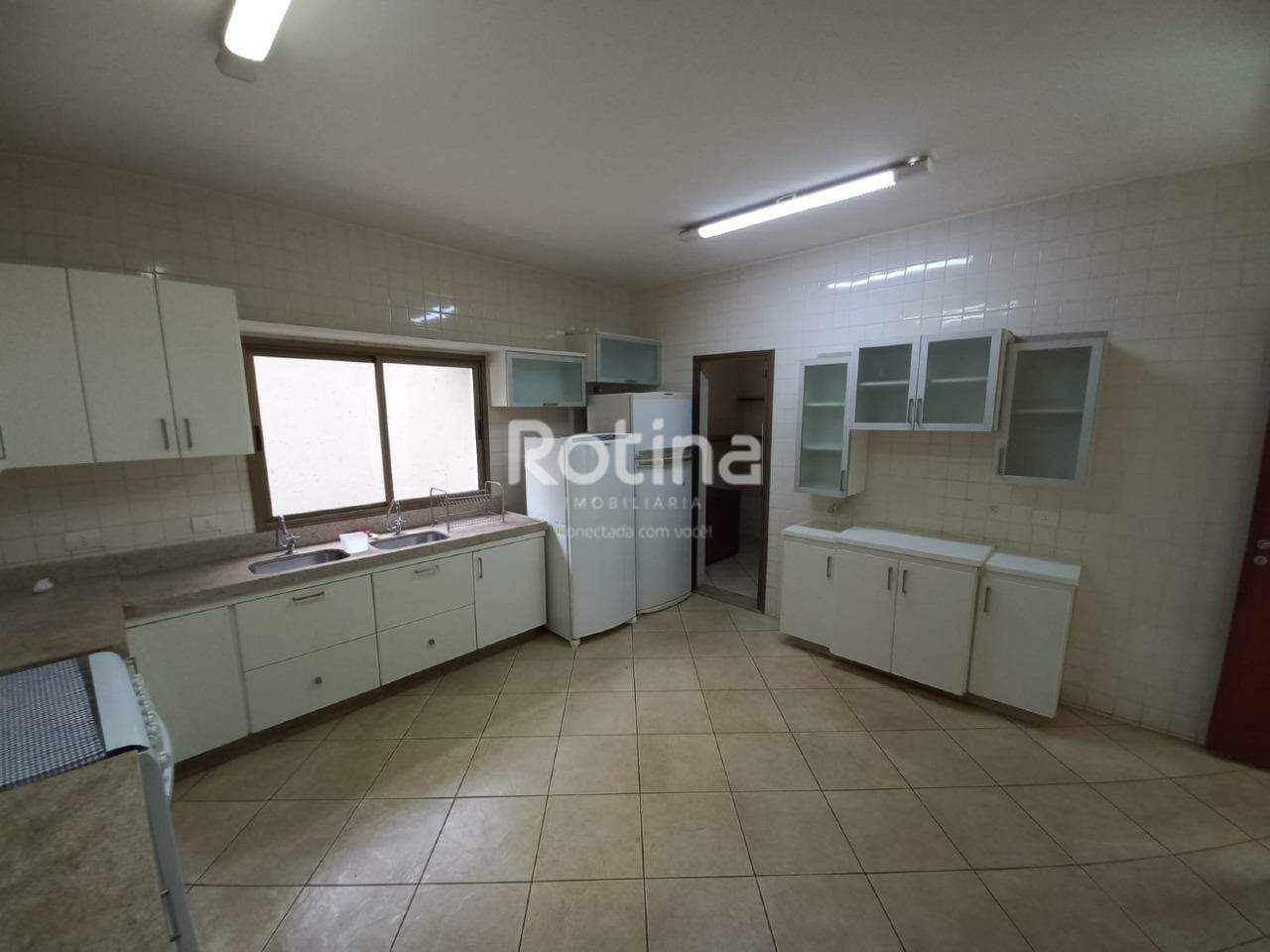 Casa para alugar, 3 quartos em Uberlândia no bairro Tubalina no valor de R$ 7.000,00 - Rotina Imobiliária: 