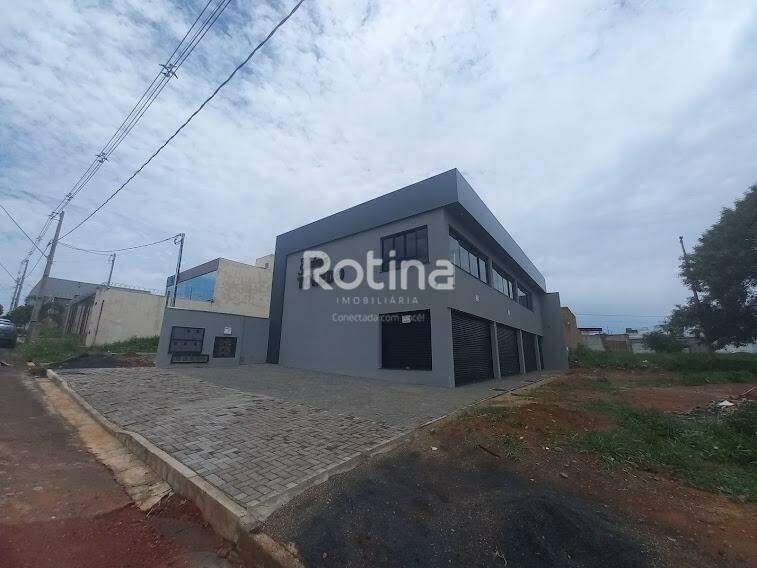 Loja para alugar, em Uberlândia no bairro Laranjeiras no valor de R$ 1.800,00 - Rotina Imobiliária: 