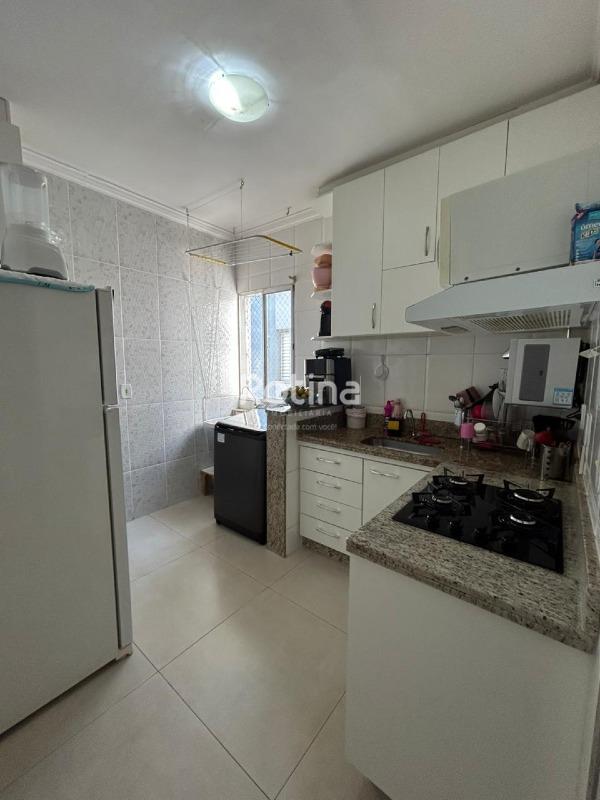 Apartamento à venda, 2 quartos em Uberlândia no bairro Chacaras Tubalina e Quartel no valor de R$ 220.000,00 - Rotina Imobiliária: 