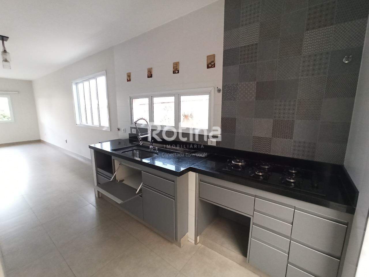 Casa para alugar, 2 quartos em Uberlândia no bairro Nossa Senhora Aparecida no valor de R$ 3.100,00 - Rotina Imobiliária: 