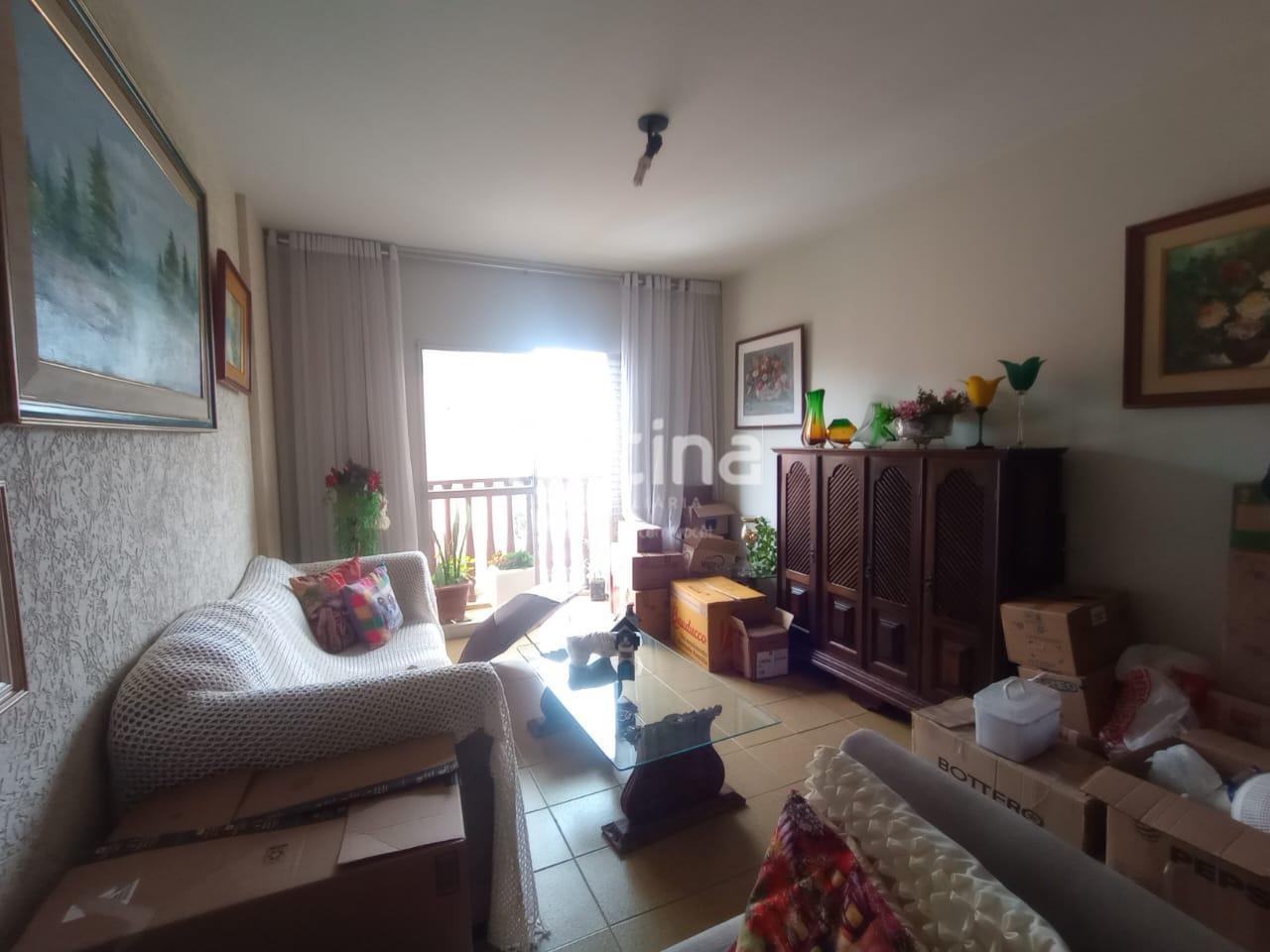 Apartamento para alugar, 3 quartos em Uberlândia no bairro Centro no valor de R$ 1.800,00 - Rotina Imobiliária: 