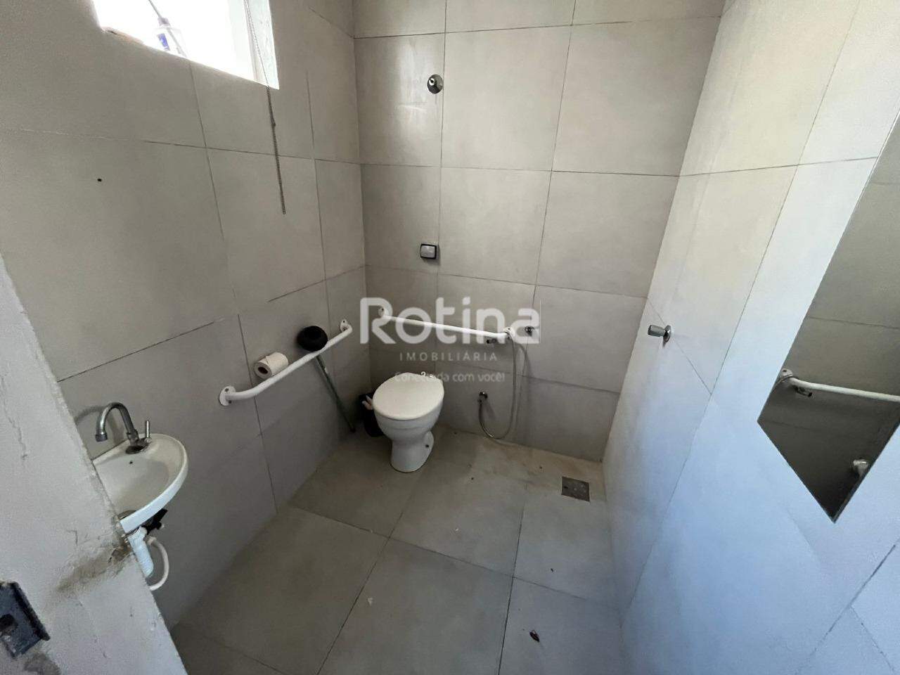 Comercial para alugar, em Uberlândia no bairro Aclimação no valor de R$ 3.500,00 - Rotina Imobiliária: 