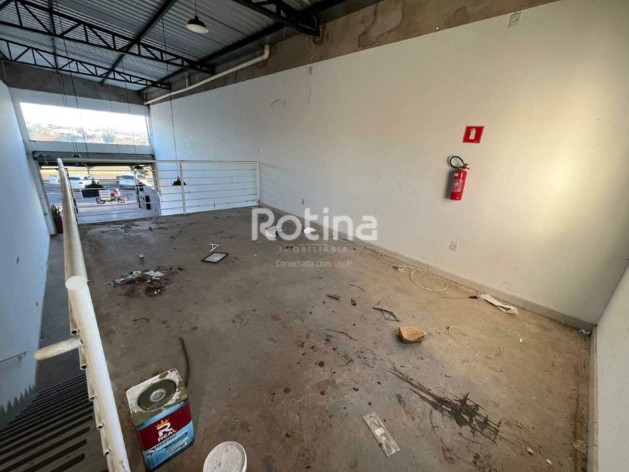 Comercial para alugar, em Uberlândia no bairro Aclimação no valor de R$ 3.500,00 - Rotina Imobiliária: 