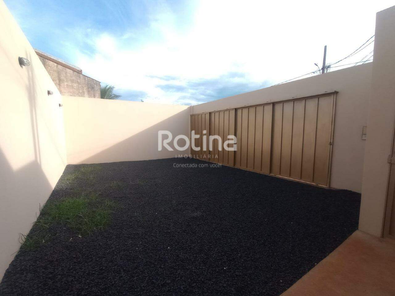 Casa para alugar, 2 quartos em Uberlândia no bairro Custódio Pereira no valor de R$ 1.600,00 - Rotina Imobiliária: 