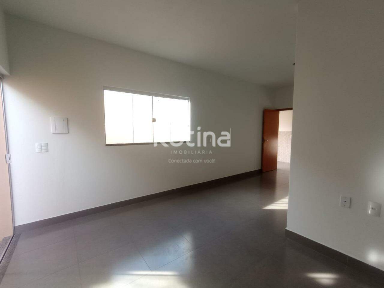 Casa para alugar, 2 quartos em Uberlândia no bairro Custódio Pereira no valor de R$ 1.600,00 - Rotina Imobiliária: 