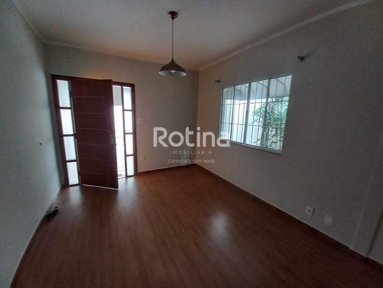 Casa para alugar, 4 quartos em Uberlândia no bairro Santa Mônica no valor de R$ 5.000,00 - Rotina Imobiliária: 