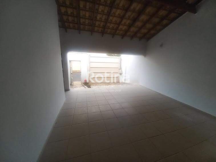 Casa para alugar, 4 quartos em Uberlândia no bairro Santa Mônica no valor de R$ 5.000,00 - Rotina Imobiliária: 