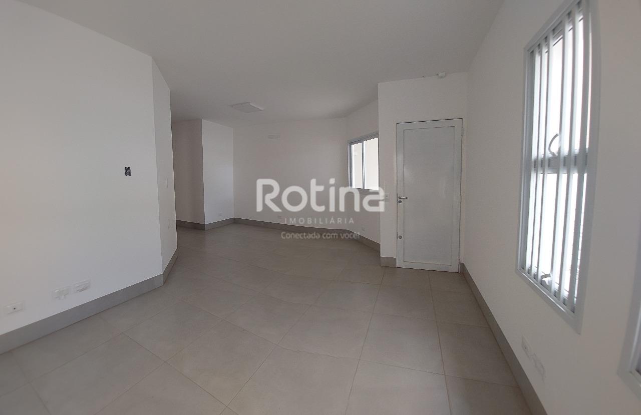 Casa Comercial para alugar, em Uberlândia no bairro Tabajaras no valor de R$ 6.500,00 - Rotina Imobiliária: 